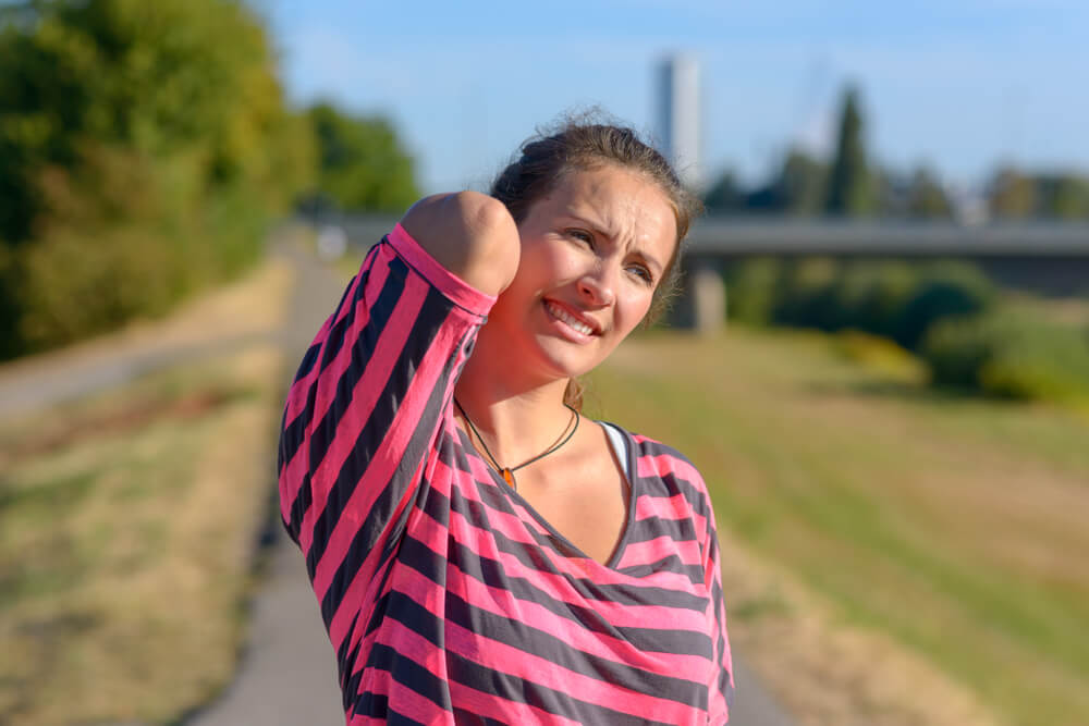 Causes of upper back pain in your right side