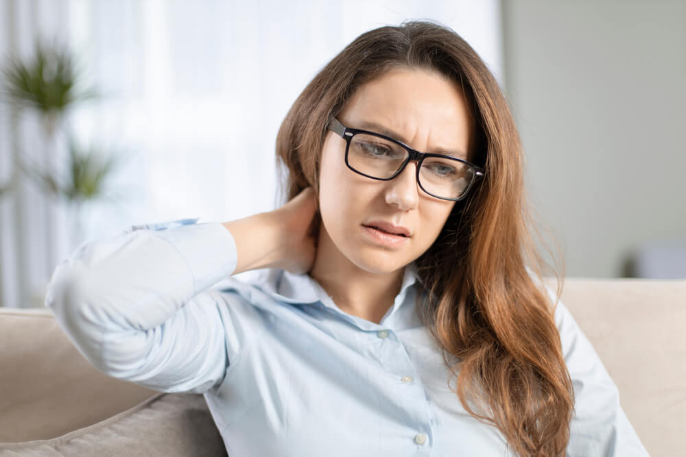 What can I do for chronic neck pain treatment? shutterstock 1672671895 What can I do for chronic neck pain treatment?