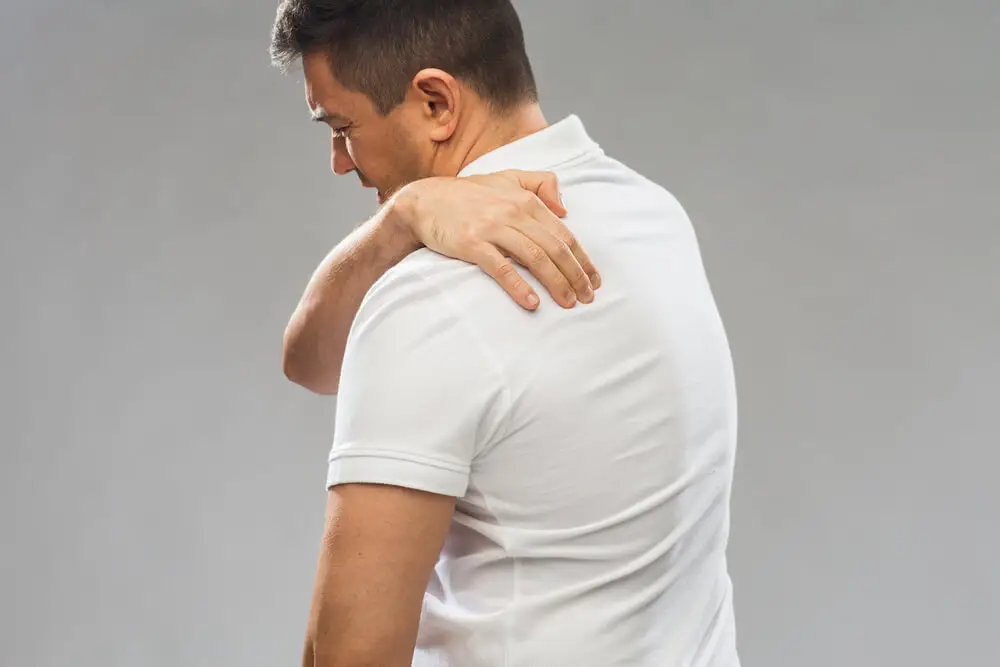 How physical therapists may help you heal a torn rotator cuff