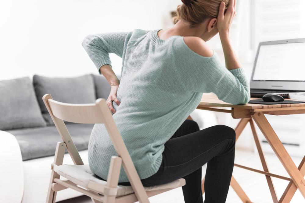 Four ways you could develop latissimus dorsi muscle pain at work