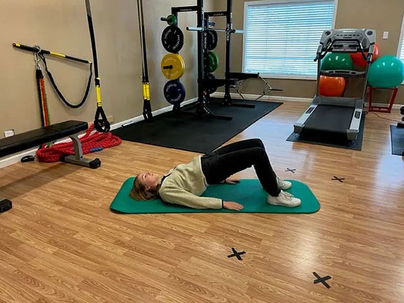 the glute bridge physical therapy