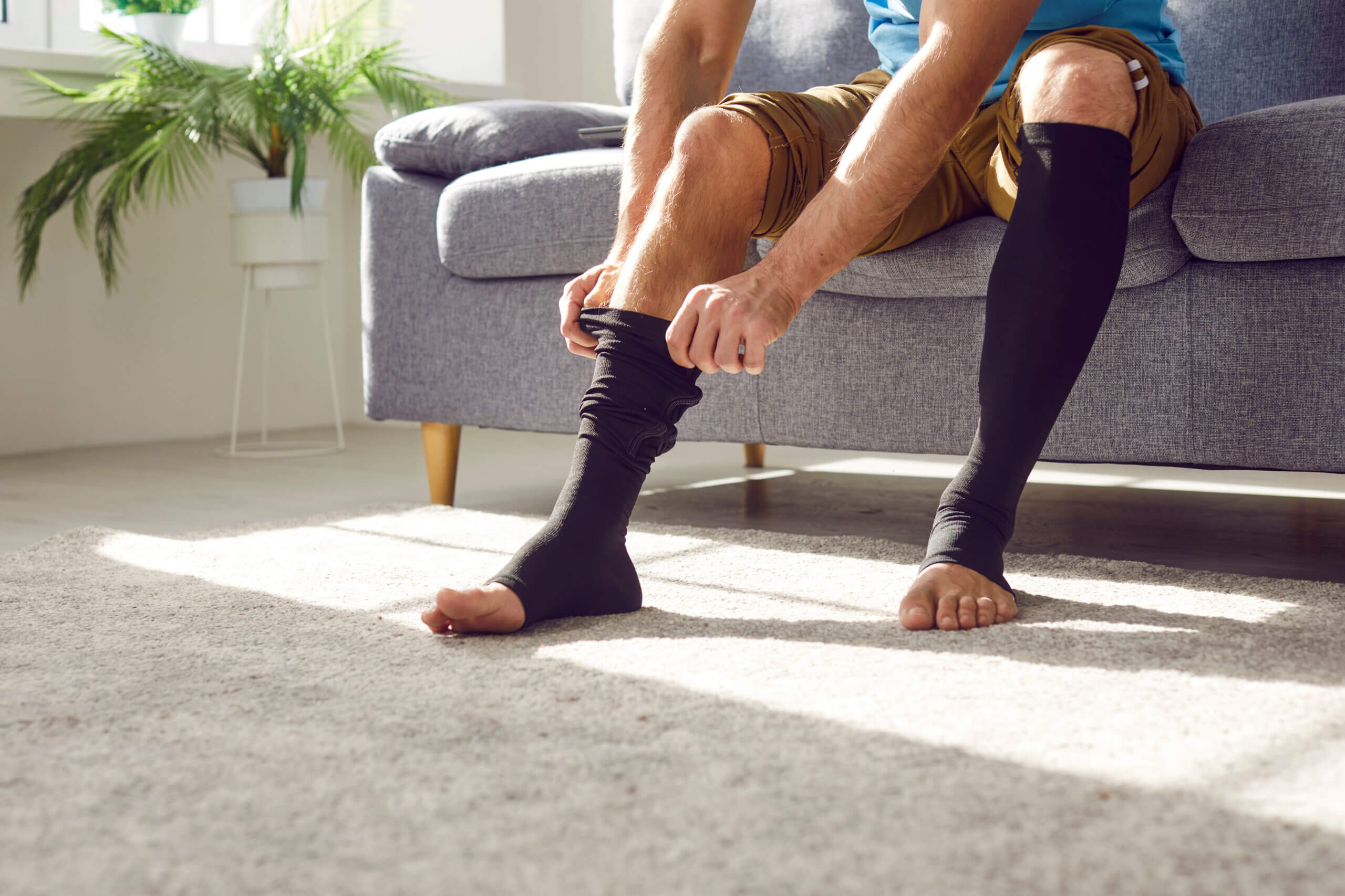 How Does Compression Help an Injury? AdobeStock 594528053 scaled 1 How Does Compression Help an Injury?