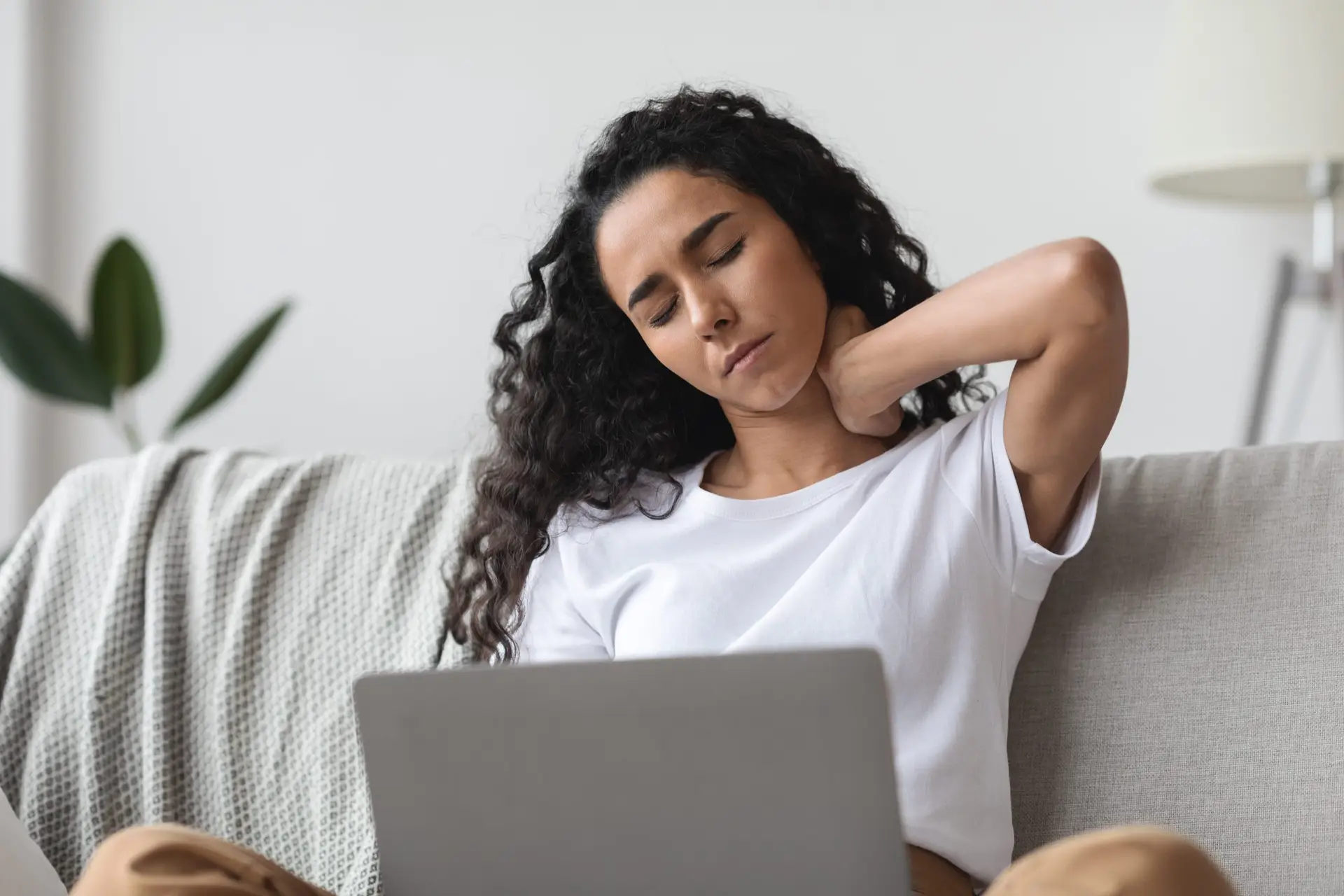 How to Get Rid of that Crunching Sound in Your Neck